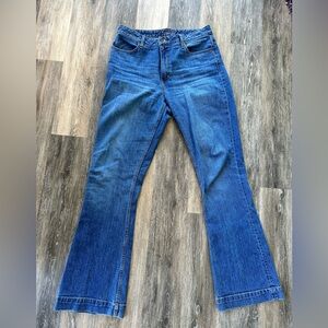 14/36 kimes ranch Jennifer mid wash jeans